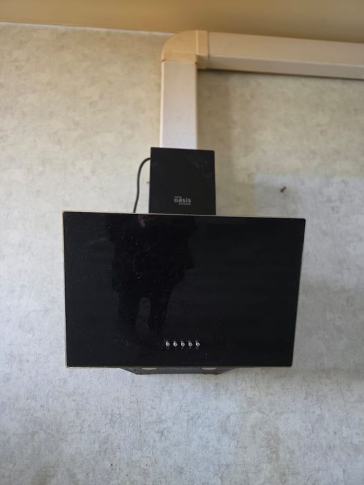 Вытяжка почти даром