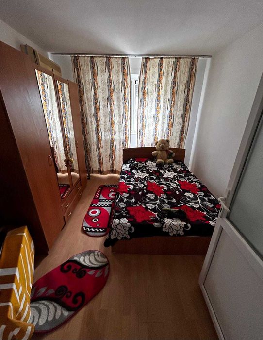 Închiriez Garsoniera