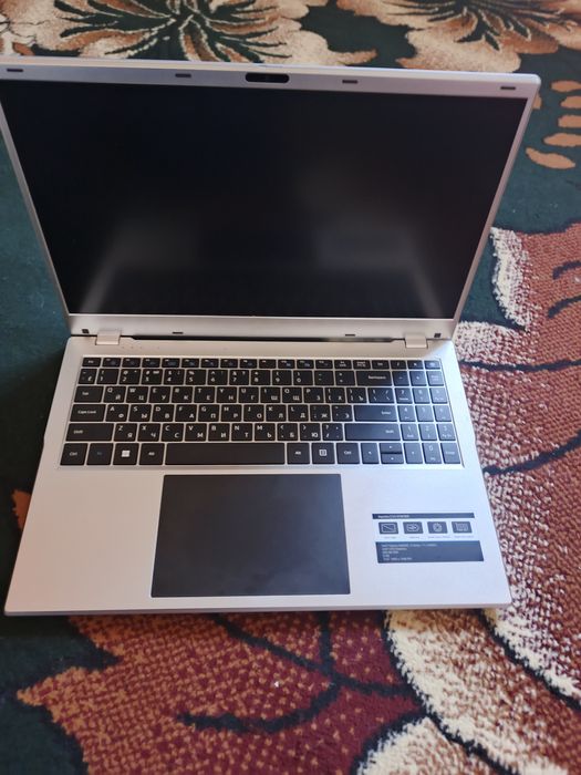 Noutbook yangi dakument