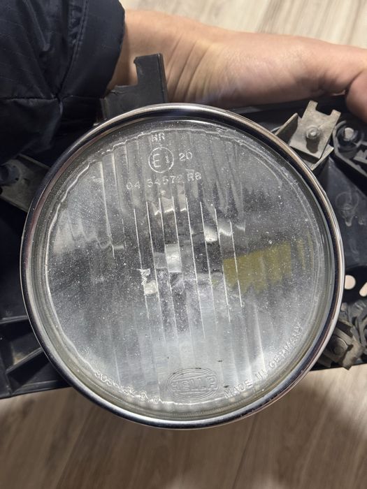 Продам фары bmw e34 hella