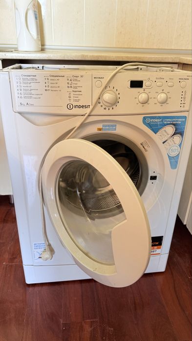 Стиральная машина Indesit
