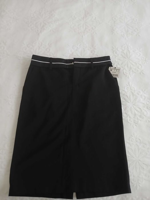 Дамска пола,черна