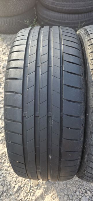 2 бр. 23/2024 225/40/19 93W Bridgestone Turanza T005