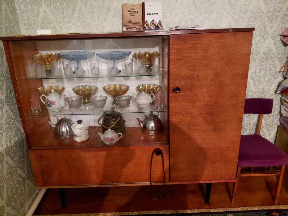 Серван буфед саветски