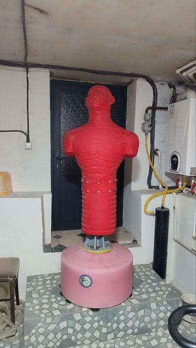 Продам манекена для бокса Герман