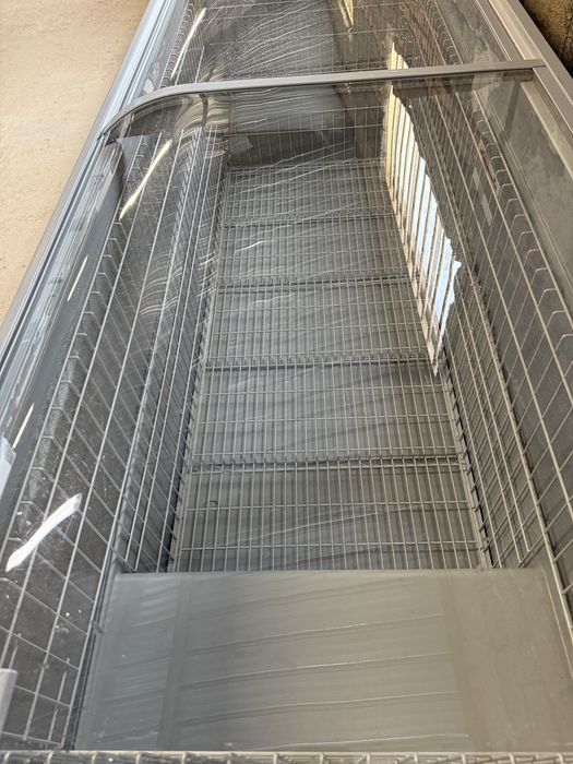 Минусови хладилни витрини AHT