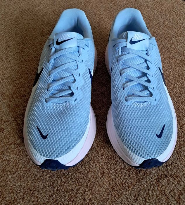 Дамски маратонки Nike