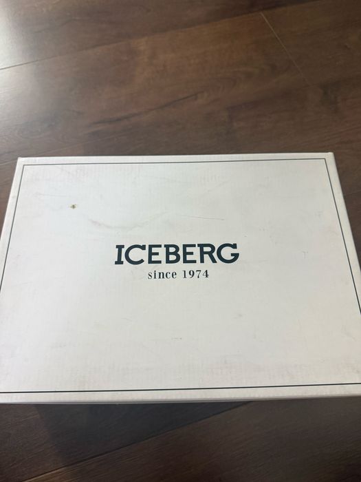 Кроссовки iceberg