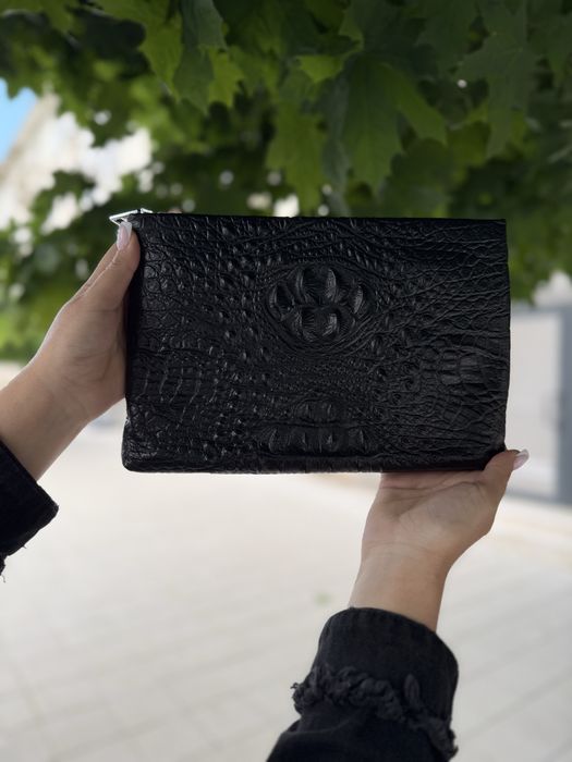 Стилен мъжки клъч, Естествена кожа