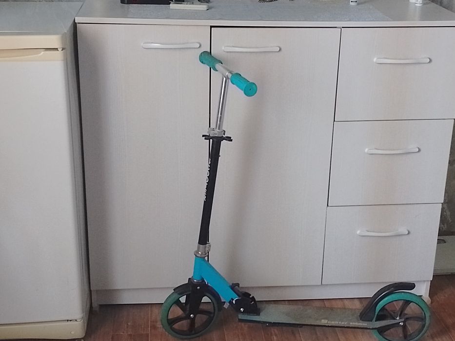 Продам самокат новый