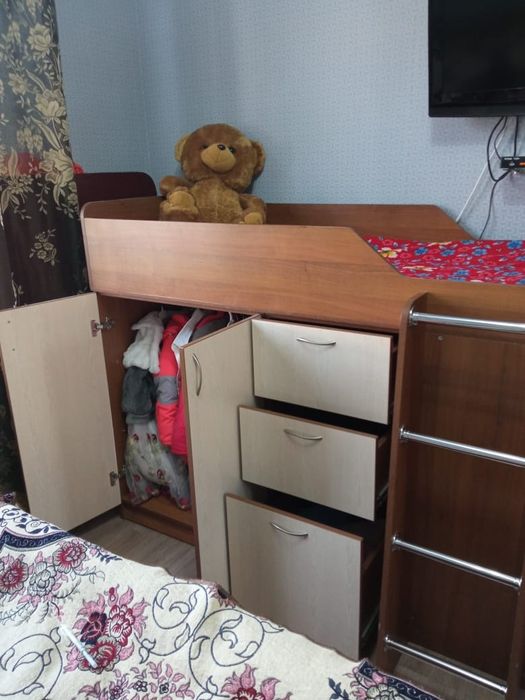 Продам кровать-шкаф для ребенка