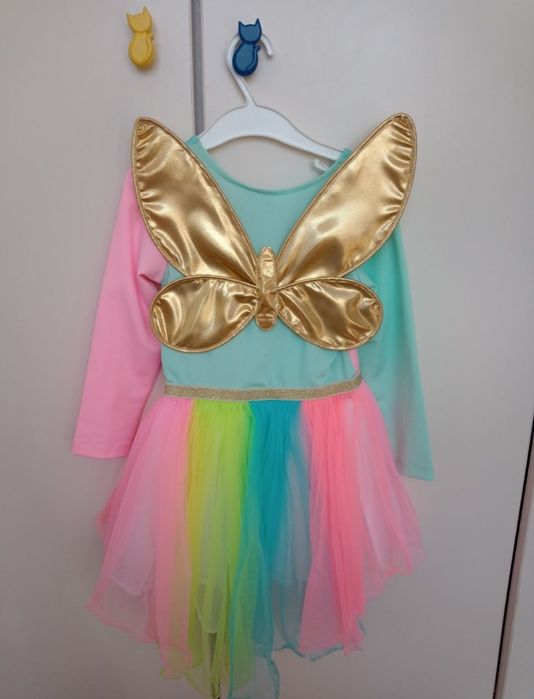 Vând rochiță de fluturaș