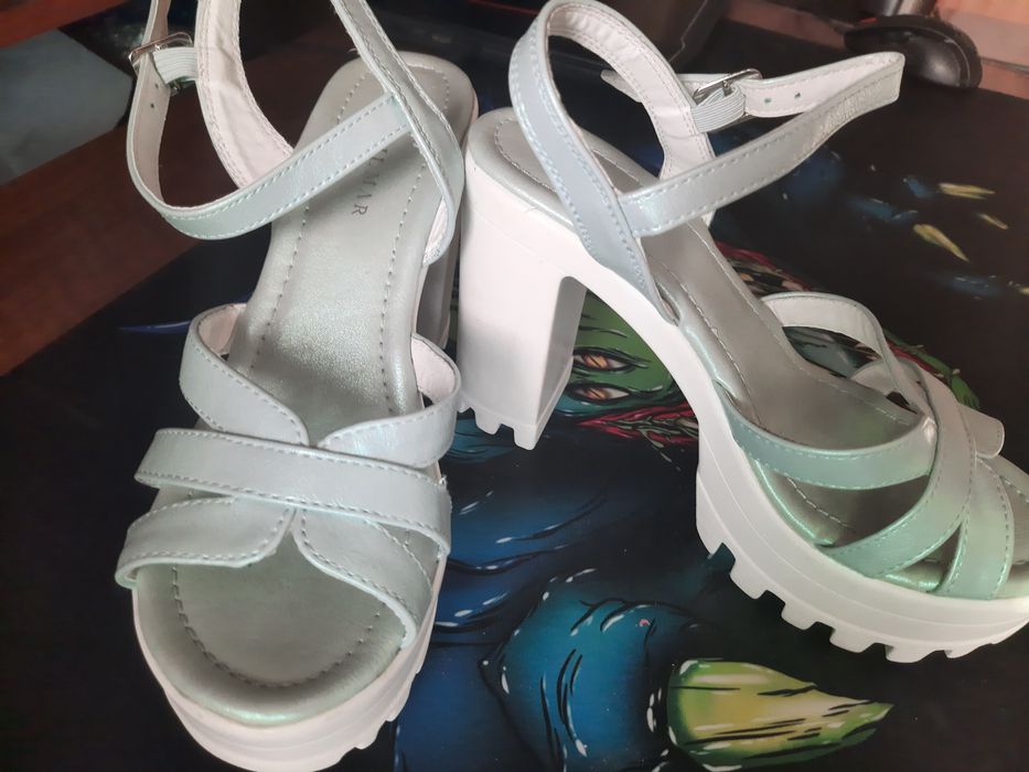 Продам туфли разные,  босоножки