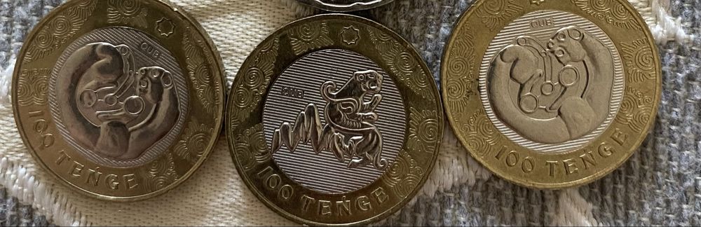 3шт монеты коллекционные  набор