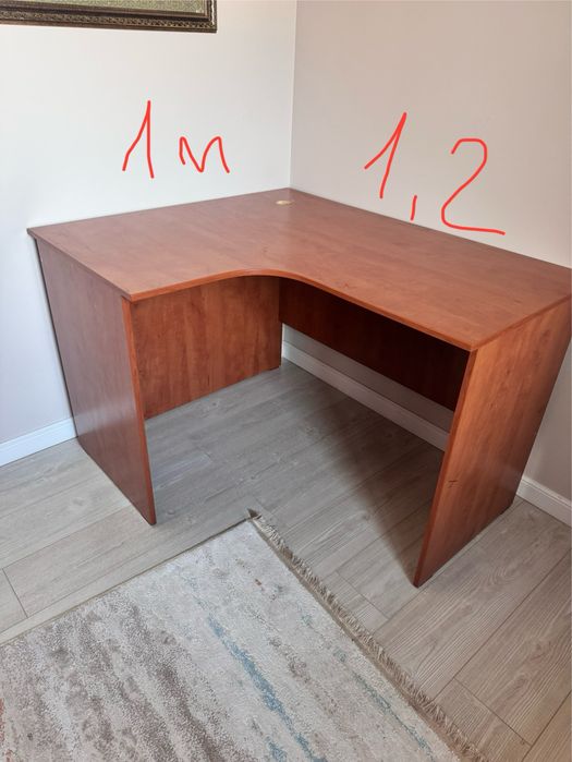 Стол офисный угловой