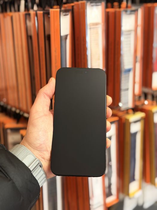 Apple Iphone 16 pro max - black titanium - impecabil ca nou - 256 gb -