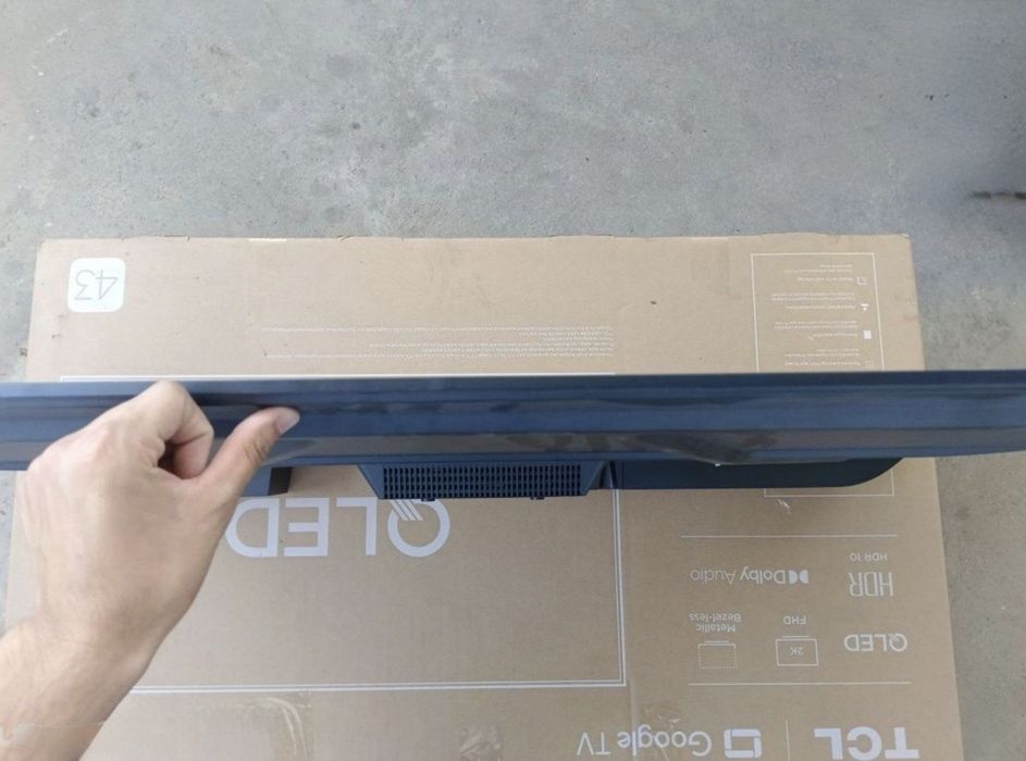 Телевизор TCL 43