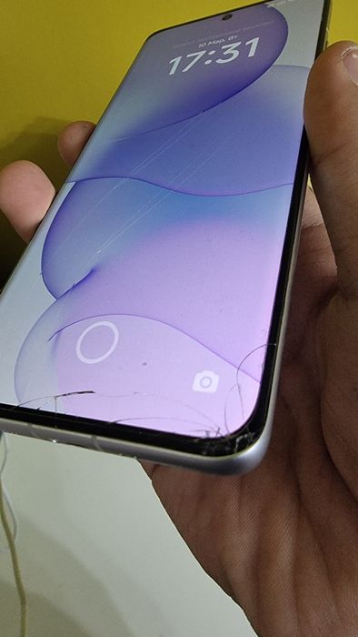 Продам xiaomi 12