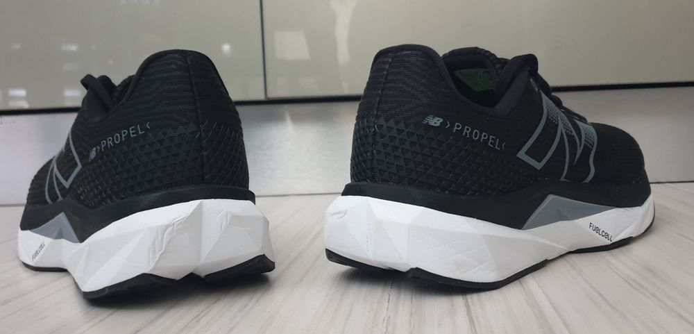 New Ballance Fuel Cell Propel Мens Size 43/27.5 см US 9.5  Uk 9  НОВО! ОРИГИНАЛ! Мъжки Маратонки!