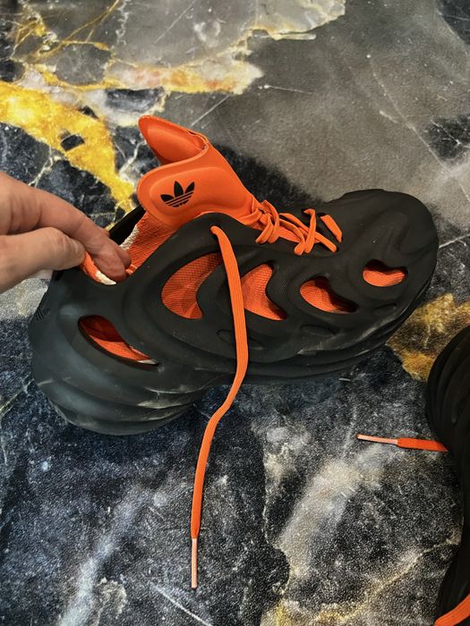 Кроссовки adidas