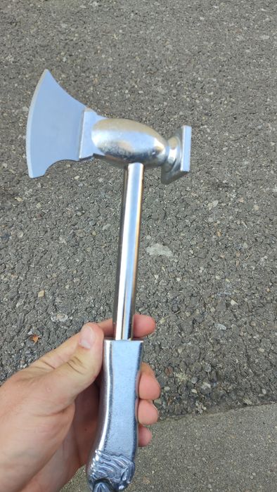 Ciocan snitele cu toporisca