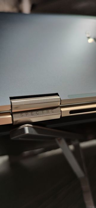 HP Spectre x360 Convertible 13-aw2005ur