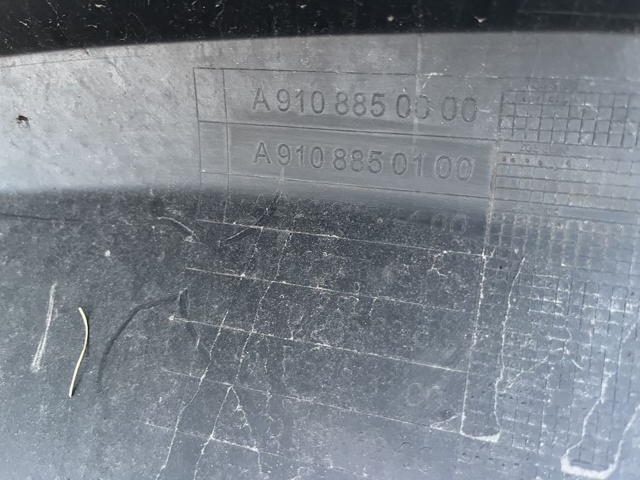 2 броя предна броня Mercedes Sprinter 2019