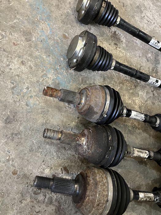 Полуоски предни/задни , преден кардан за Ауди Кю7 Audi Q7 3,0 4,2 TDI