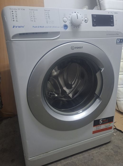 Mașină de spălat îndesit 7.kg 500lei