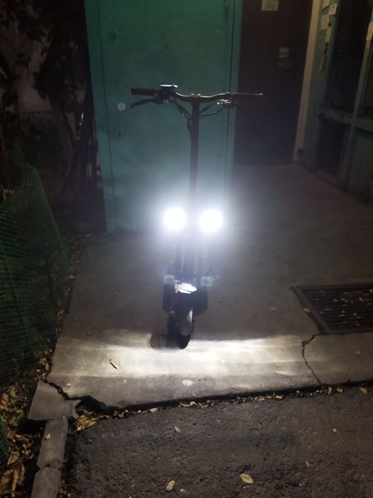 Продам Электросамокат Kugoo G Booster.