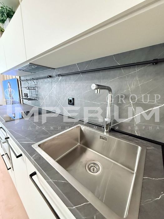 Дава се под наем Тристаен апартамент в Варна, Бриз - 60 кв.м за 1300 € - Снимка #2