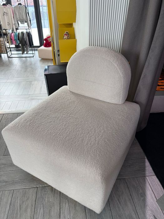 Продам кресло дизайнерское