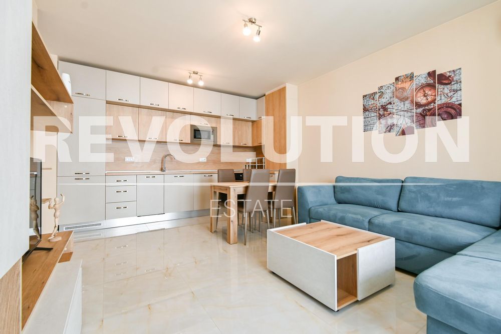 Дава се под наем Двустаен апартамент в София, Кръстова вада - 80 кв.м за 897.6 € - Снимка #2