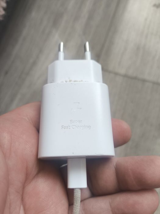 Зарядное устройство оригинальный разные