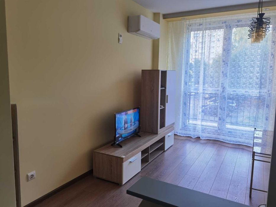 Дава се под наем Двустаен апартамент в София, Връбница 1 - 50 кв.м за 475 € - Снимка #2