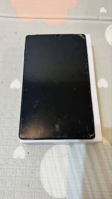 Прдам планшет таб А7