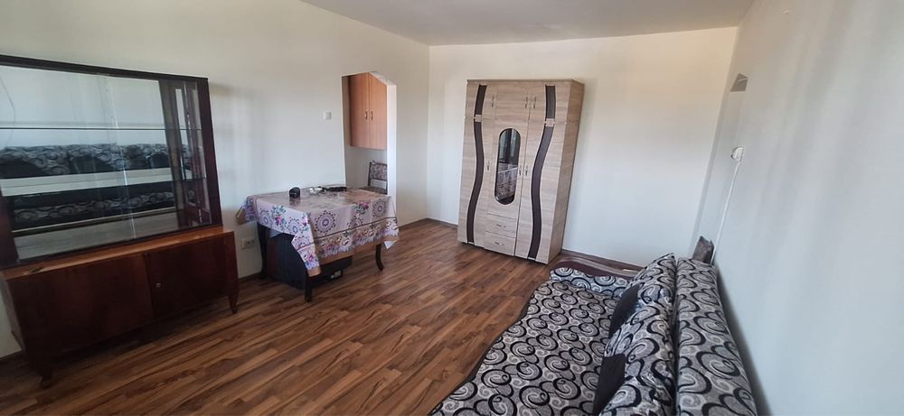 Vand apartament 2 camere