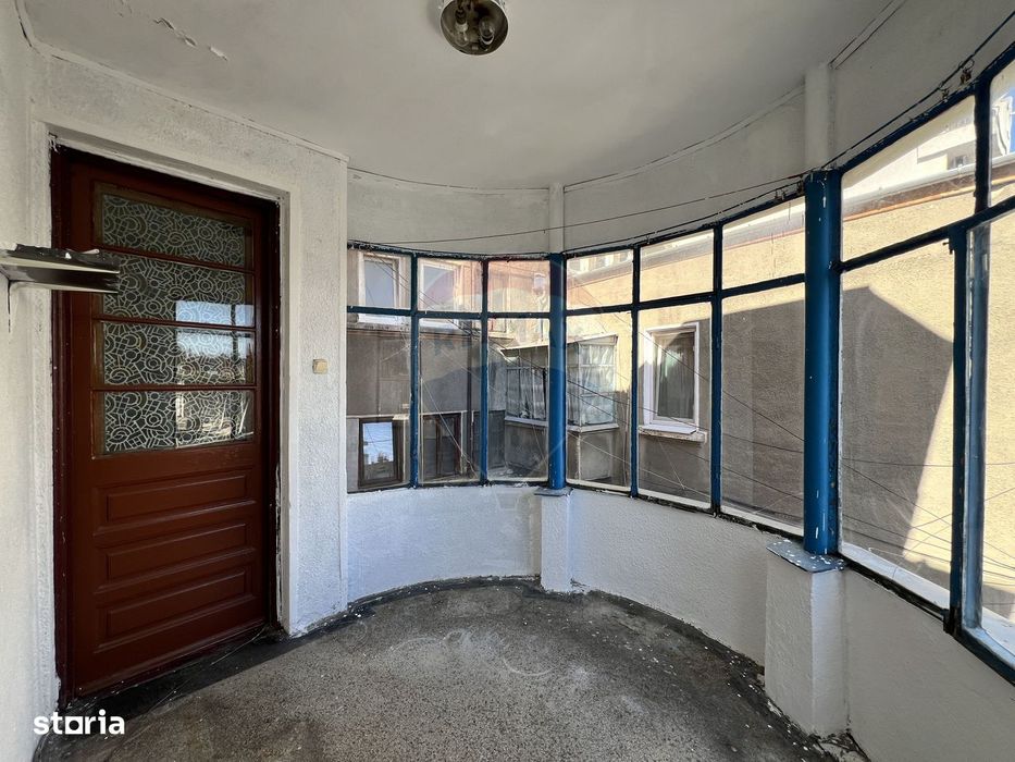 Apartament cu 3 camere de vânzare în zona Bucur Obor