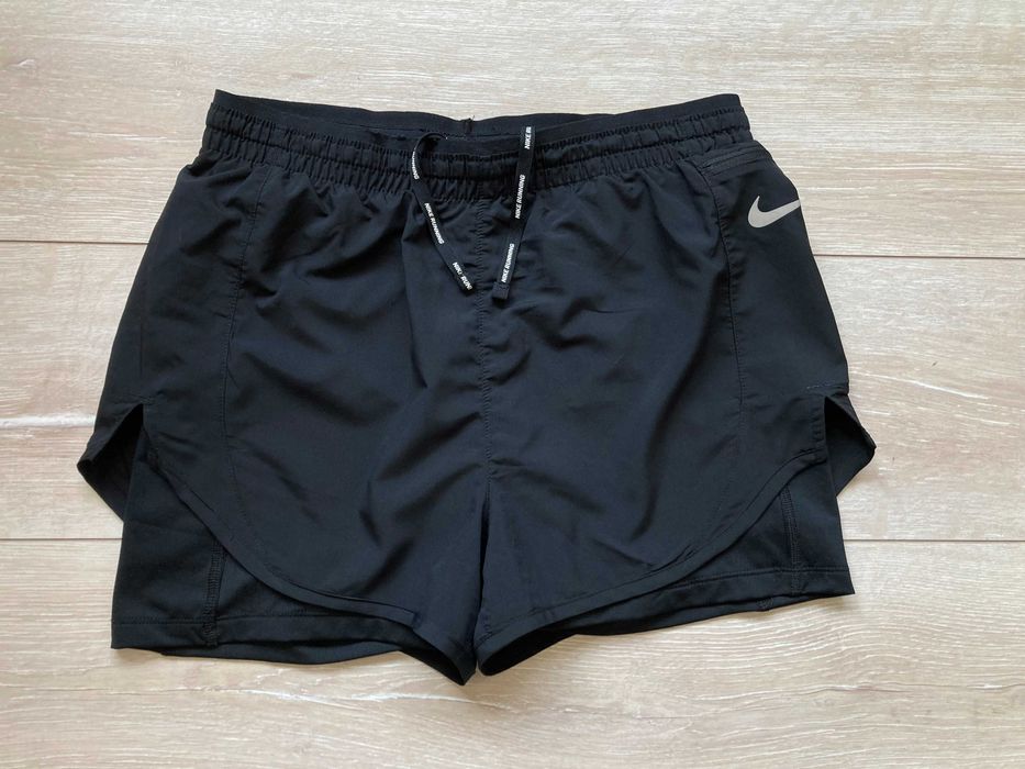 Найк Nike Running Tiempo Lux 2in1 Dri Fit  дамски къси панталони с клин къс панталон шорти S