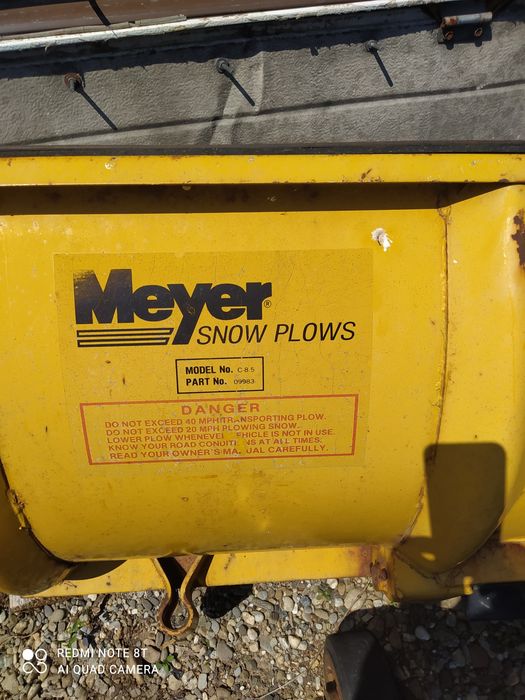 Lamă  zăpadă  cu suport