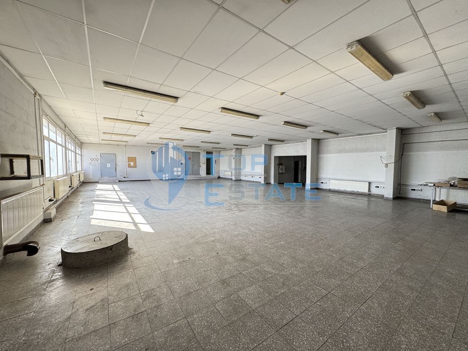 Производствено-административен комплекс в гр. Лясковец, област Велико