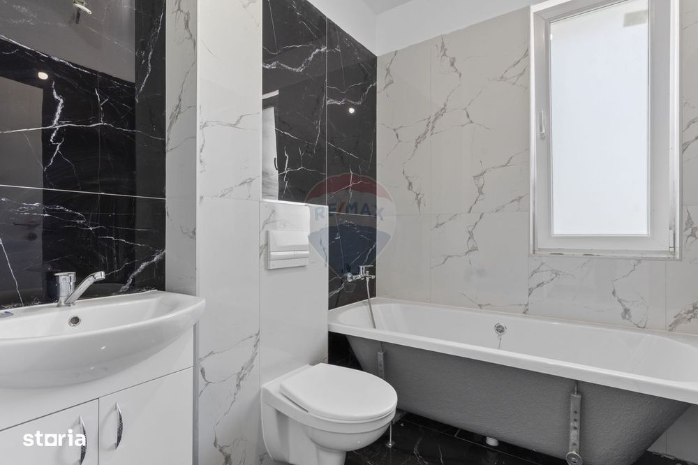 Apartament cu 3 camere de vânzare și parcare, bloc nou, zona Giroc