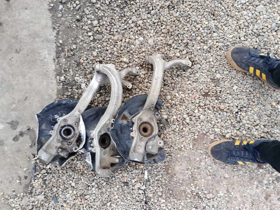 Fuzeta fata stânga dreapta audi A6 C6 2.0 2.7 3.0