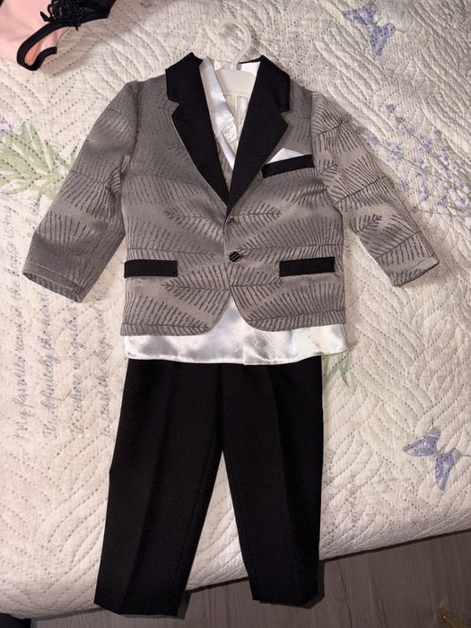 Дестски костюми