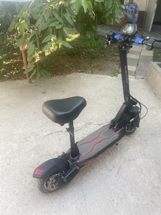 Электросамокат SpeedMax