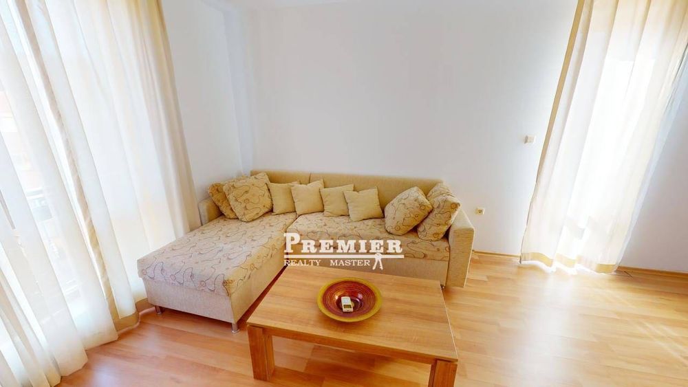 Продава се Тристаен апартамент в к.к. Слънчев бряг - 122 кв.м за 779 €/кв.м - Снимка #2