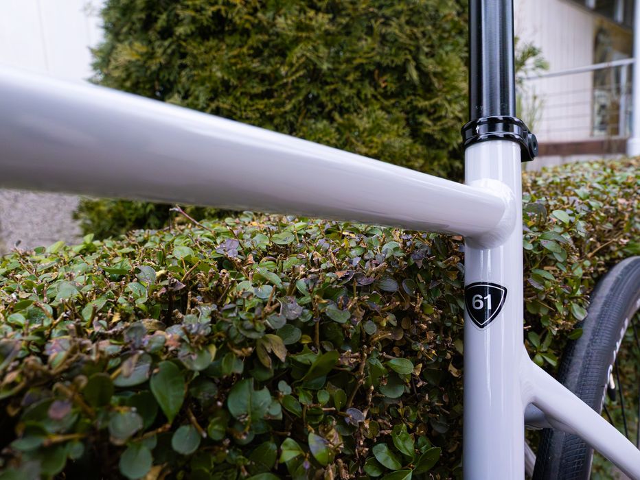 Шосеен велосипед Specialized Allez Sport 2024