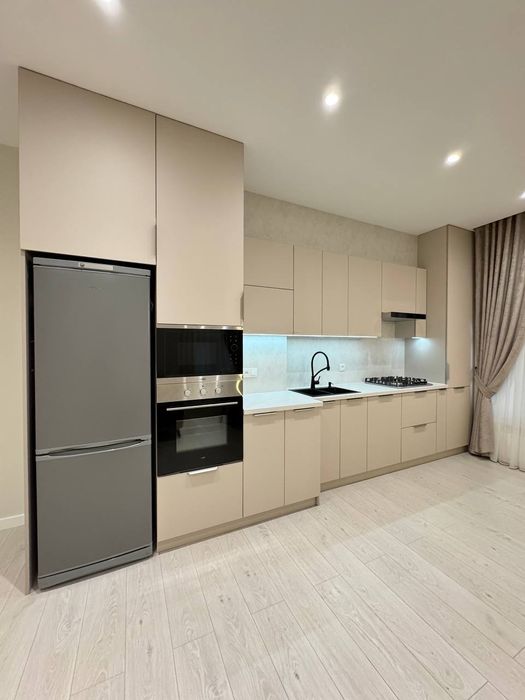 Продам 3/6/6  Бобура Яккасарайский РОВД Клубная Новостройка