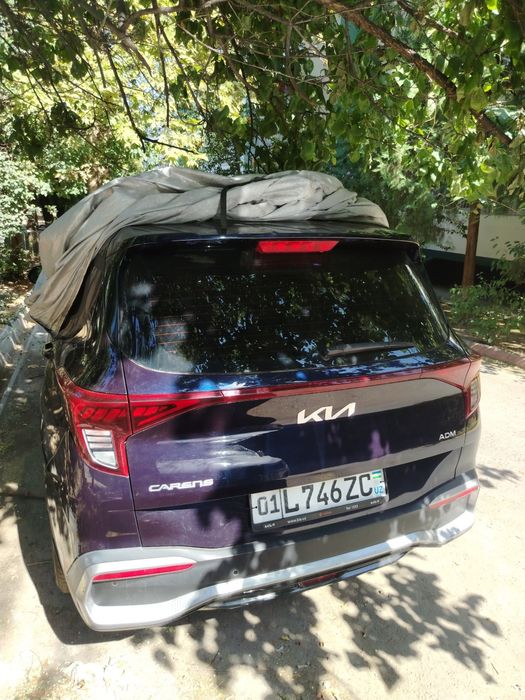 KIA Carens сотилади