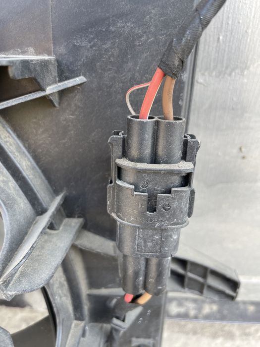 Вентилятор охлаждения на BMW E60 БМВ Е60